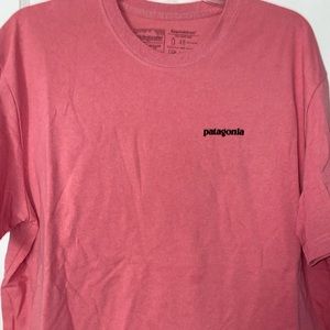 Patagonia Men’s P-6 Logo Responsibili-Tee